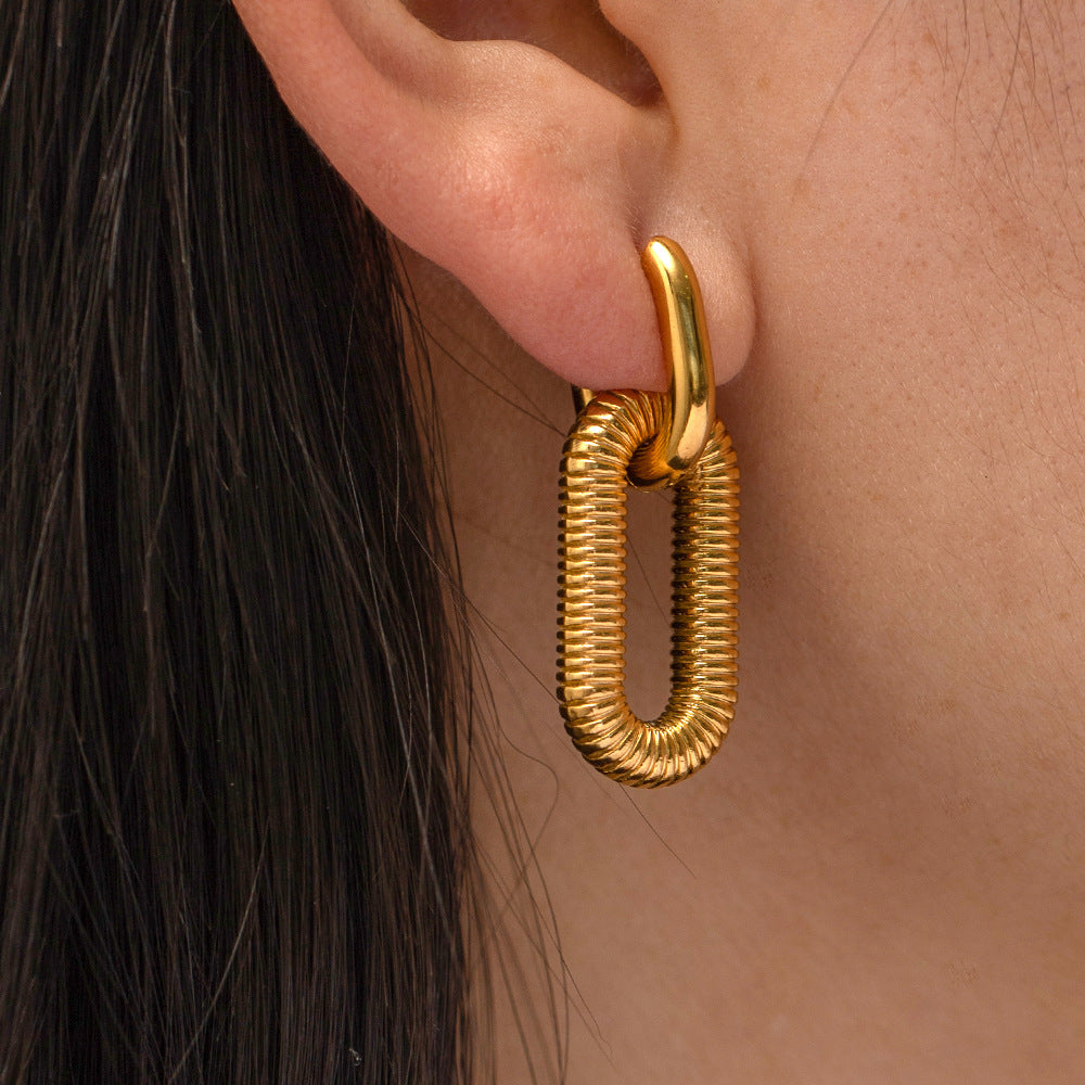 Luxe Ribbed Link Earrings